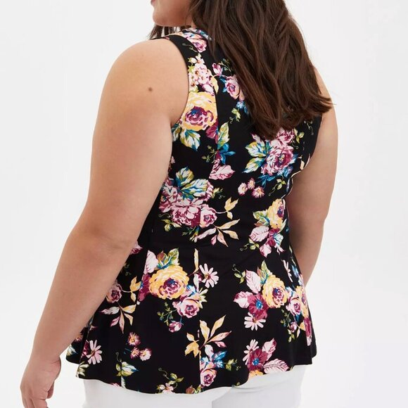 TORRID 1 Plus Size Super Soft Scoop Neck Button Front Fit and Flare Tank Floral - Picture 4 of 14